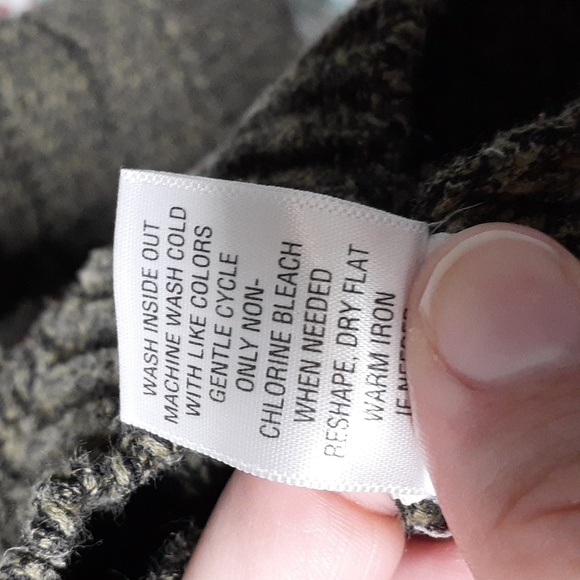 NWOT Apt 9 Olive Green Sweater, Size S - Picture 8 of 8